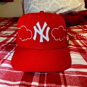Custom NYC Cab NY Yankees fitted hat size 7 1/8 can make in other sizes.